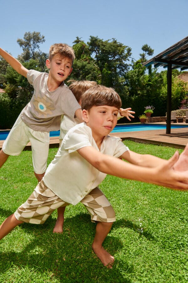 Twoinacastle 18.067141