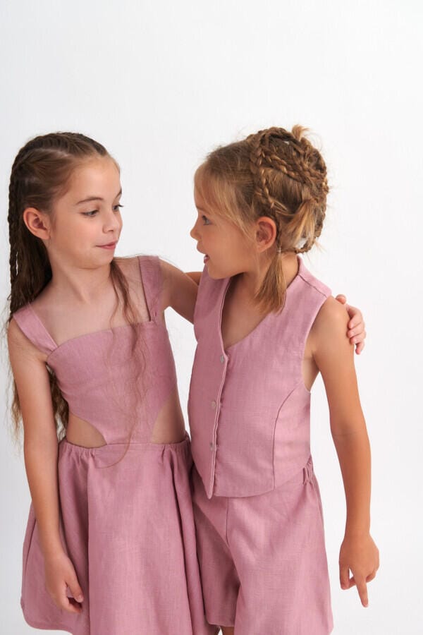 Twoinacastle 19.0639341