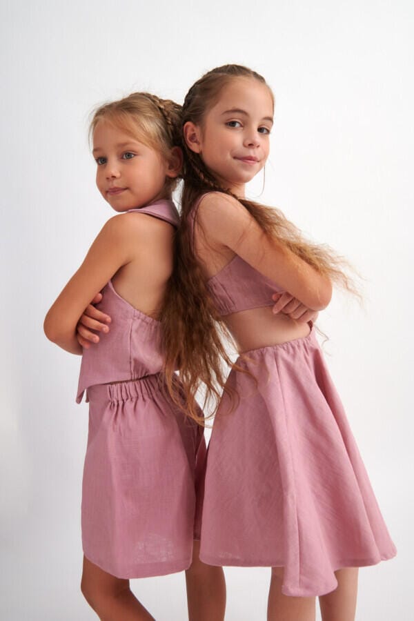 Twoinacastle 19.0639348